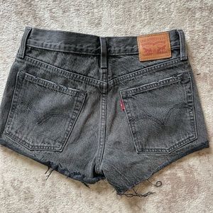 Black Levi’s shorts